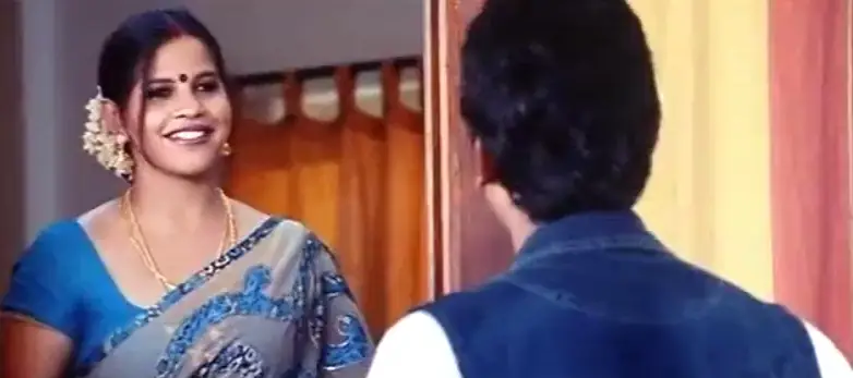 Sexy Aunty seduce young man for joy in a hot movie