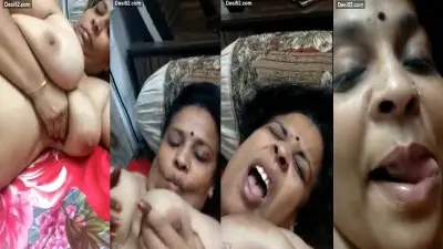 Coimbatore Old Aunty play with her big boobies in morning