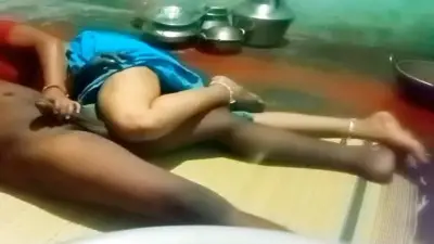 Salem local village housewife saree fucking with neighbor